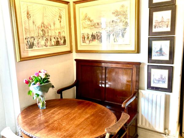 Quality and very good value private accommodation in London close to Notting Hill Zone 2 : photo 4 de la chambre chambre quadruple deluxe