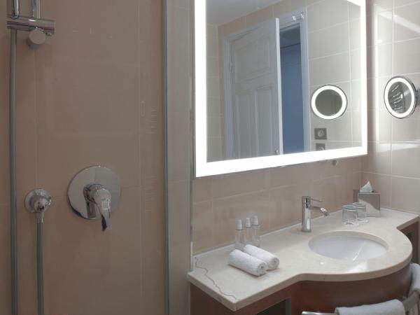 Paris Marriott Opera Ambassador Hotel : photo 7 de la chambre chambre lits jumeaux deluxe