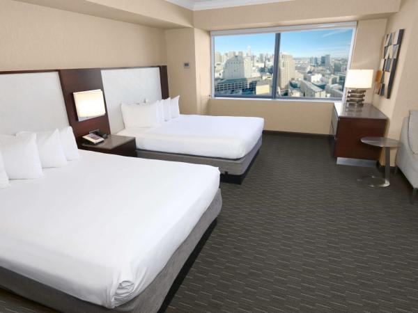 Hilton San Francisco Union Square : photo 3 de la chambre suite junior avec 2 lits queen-size