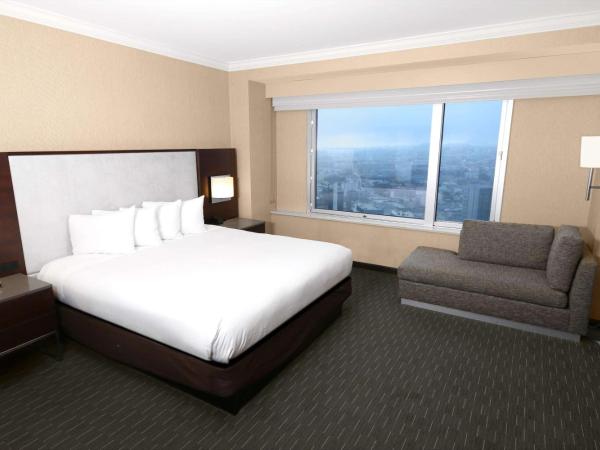 Hilton San Francisco Union Square : photo 3 de la chambre suite 1 chambre lit king-size - vue sur ligne d'horizon