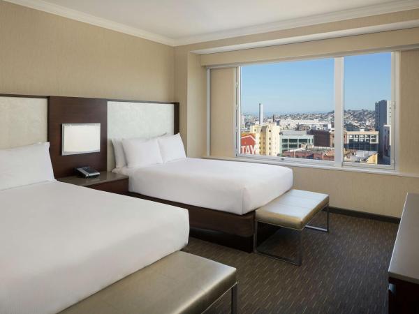 Hilton San Francisco Union Square : photo 1 de la chambre suite 1 chambre avec 2 lits doubles