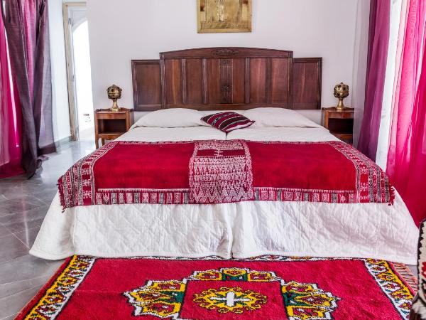 Dar Souad : photo 1 de la chambre chambre double ou lits jumeaux avec terrasse