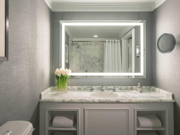 The Ritz-Carlton, Marina del Rey : photo 7 de la chambre chambre avec lit king-size et balcon - vue sur port de plaisance 