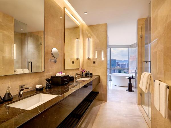 Pavilion Hotel Kuala Lumpur Managed by Banyan Tree : photo 2 de la chambre studio lit king-size urbain