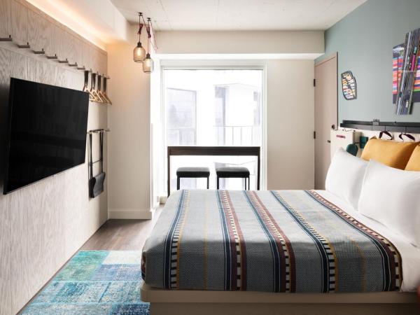 Moxy Halifax Downtown : photo 3 de la chambre studio lit queen-size 