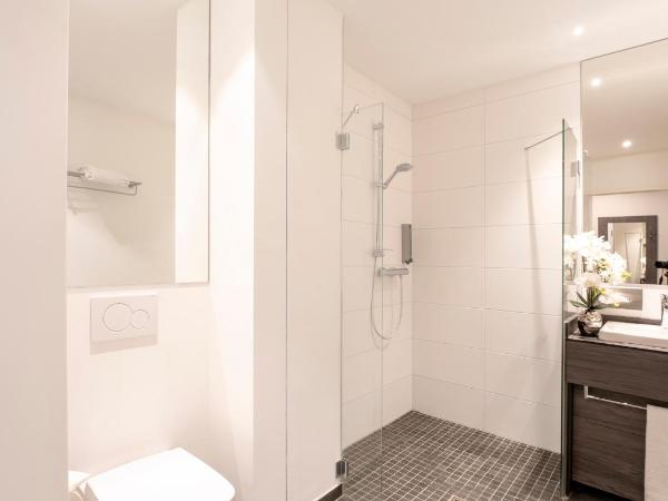 Best Western Plaza Hotel Mannheim : photo 6 de la chambre deluxe quadruple room with one double and two single beds