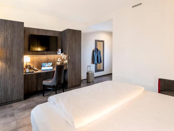 Best Western Plaza Hotel Mannheim : photo 1 de la chambre superior triple room with one double and one single bed