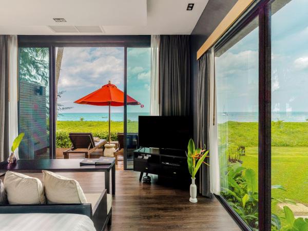 Ramada Resort by Wyndham Khao Lak : photo 9 de la chambre villa lit king-size - côté océan 
