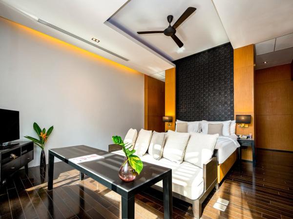 Ramada Resort by Wyndham Khao Lak : photo 4 de la chambre villa lit king-size avec piscine privée