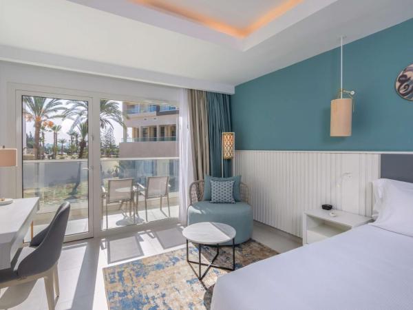 Hilton Skanes Monastir Beach Resort : photo 3 de la chambre chambre lit king-size - accessible aux personnes à mobilité réduite 