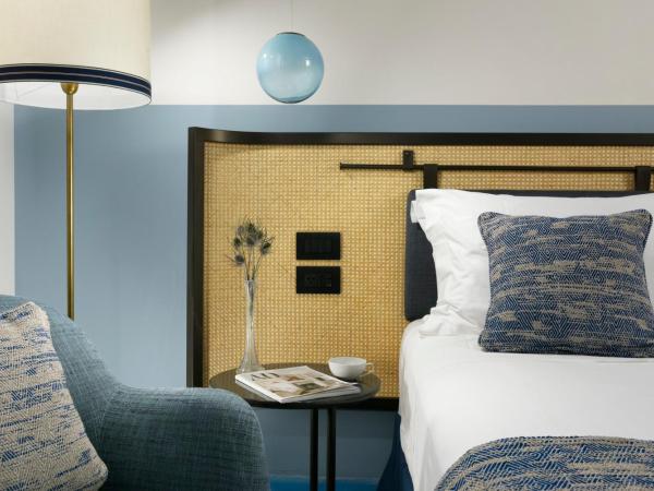 Ara Maris Hotel & Spa : photo 1 de la chambre chambre lit king-size supérieure - vue sur jardin