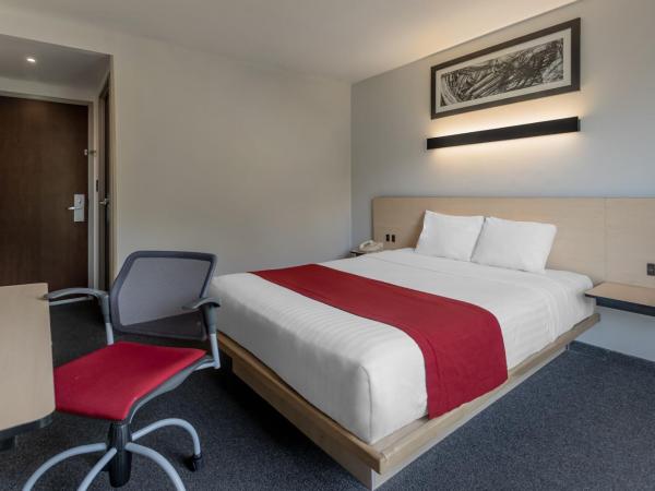 City Express by Marriott Oaxaca : photo 3 de la chambre chambre lit queen-size 