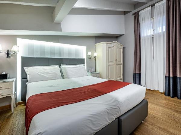 Antico Centro Suite : photo 7 de la chambre chambre double ou lits jumeaux mansardée