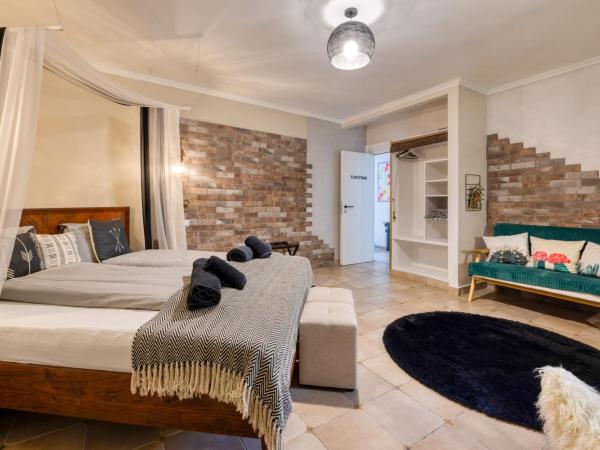 Pillows Peniche B&B : photo 3 de la chambre chambre lit king-size supérieure