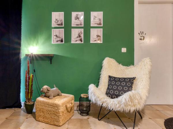 Pillows Peniche B&B : photo 6 de la chambre chambre lit king-size supérieure