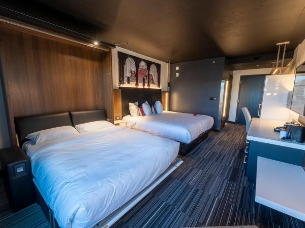 Grand Times Hotel : photo 3 de la chambre suite