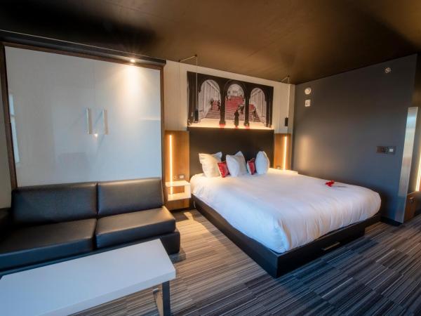 Grand Times Hotel : photo 4 de la chambre suite