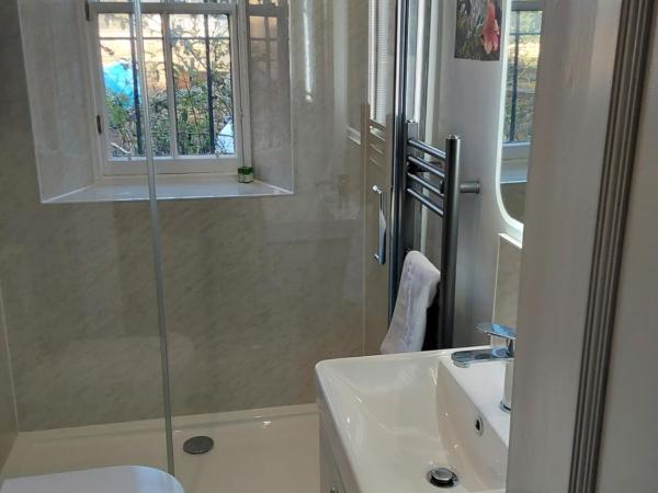 East Claremont Guest House : photo 3 de la chambre chambre double ou lits jumeaux supérieure