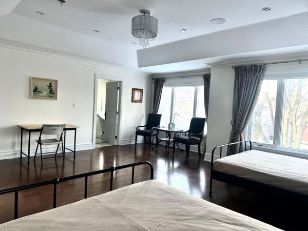 Vihome-104-Beautiful house near North York Center : photo 8 de la chambre chambre quadruple