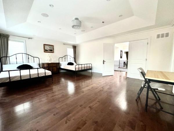 Vihome-104-Beautiful house near North York Center : photo 6 de la chambre chambre quadruple