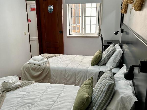 Alojamento S. João : photo 7 de la chambre chambre lits jumeaux