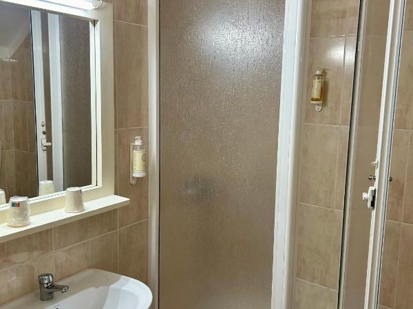 Alojamento S. João : photo 9 de la chambre chambre lits jumeaux