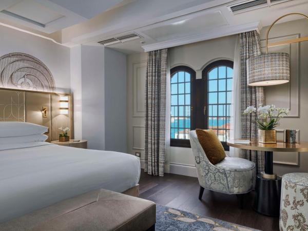 Hilton Molino Stucky Venice : photo 3 de la chambre chambre lit king-size deluxe molino avec vue