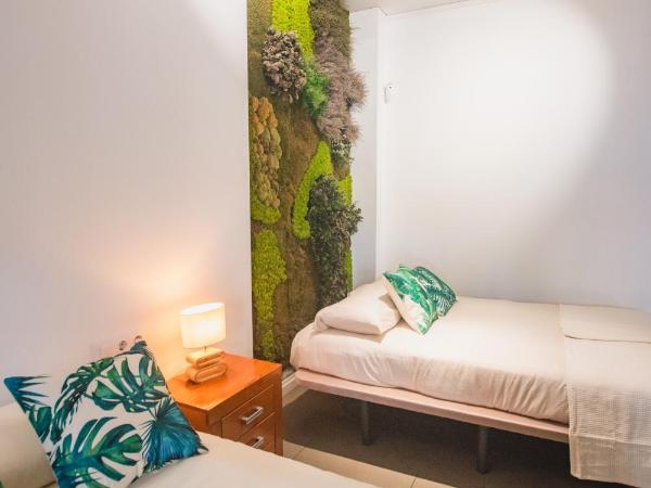 Banana Beach Patacona Rooms : photo 2 de la chambre chambre lits jumeaux avec baignoire