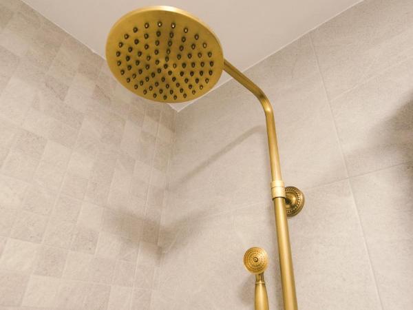 Banana Beach Patacona Rooms : photo 10 de la chambre chambre double deluxe avec baignoire