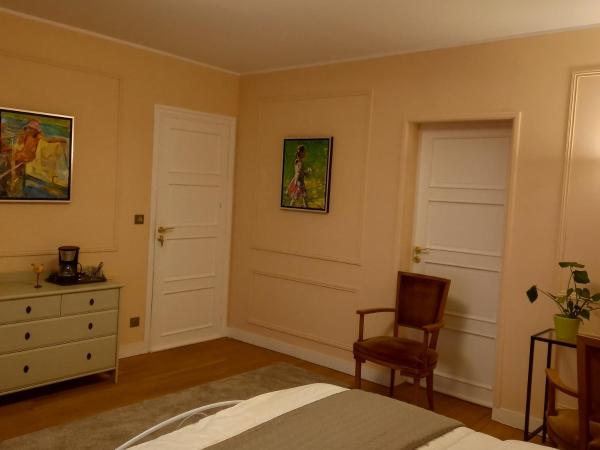 Molibeau : photo 9 de la chambre chambre double - vue sur jardin