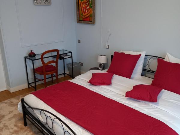 Molibeau : photo 6 de la chambre chambre double - vue sur jardin