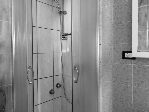 Olympia Hotel : photo 6 de la chambre suite junior avec balcon