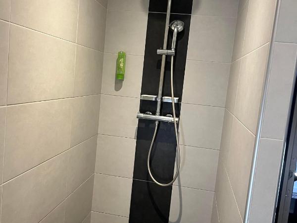 Les Olivades : photo 4 de la chambre chambre familiale supérieure