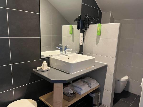 Les Olivades : photo 9 de la chambre chambre double ou lits jumeaux supérieure