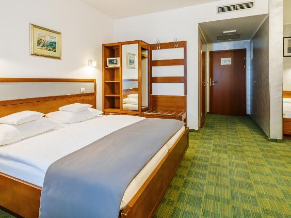 Best Western Airport Hotel Stella : photo 2 de la chambre chambre familiale