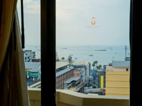 Sunbeam Hotel Pattaya - SHA Extra Plus : photo 7 de la chambre chambre deluxe double ou lits jumeaux