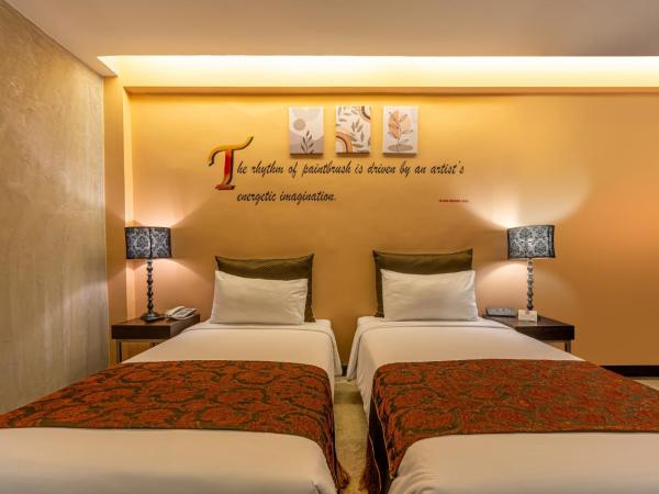 Sunbeam Hotel Pattaya - SHA Extra Plus : photo 3 de la chambre s room - window
