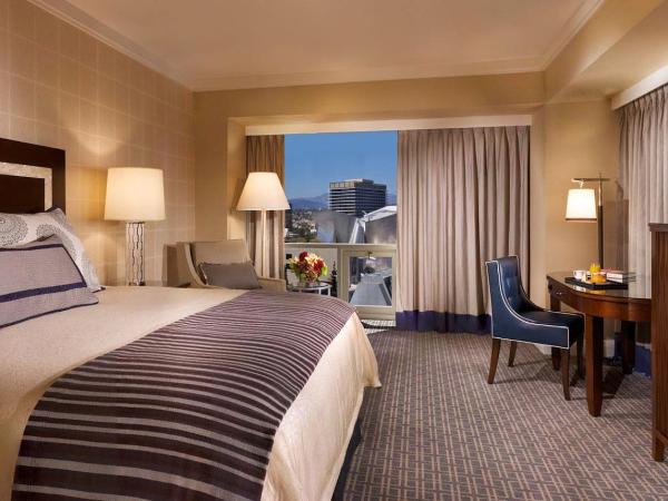 Omni Los Angeles Hotel : photo 2 de la chambre chambre premier avec lit king-size