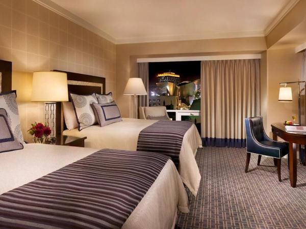Omni Los Angeles Hotel : photo 3 de la chambre chambre avec 2 grands lits queen-size 