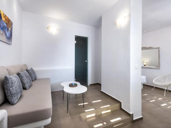 Lava Stone : photo 8 de la chambre junior suite semi-private balcony sea view