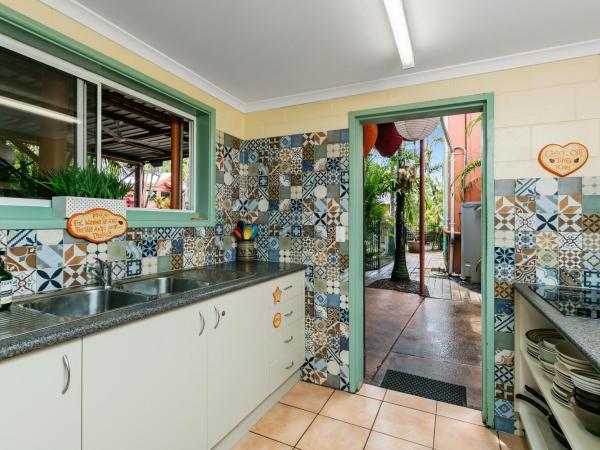 Travellers Oasis : photo 7 de la chambre chambre simple Économique avec salle de bains commune