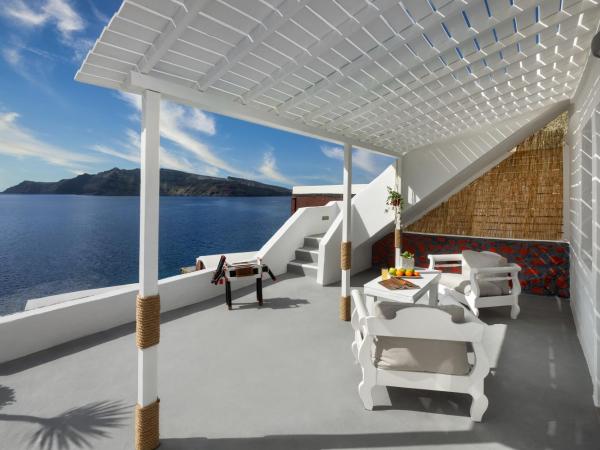 Lava Stone : photo 2 de la chambre family suite semi-private balcony sea view