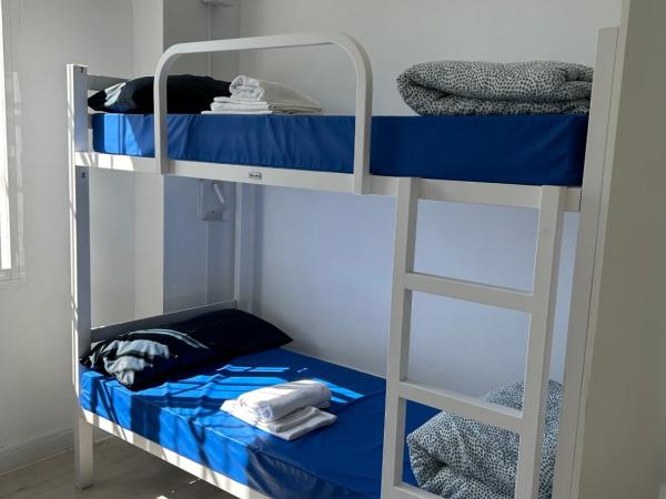 Albergue SCQ : photo 5 de la chambre lit dans dortoir mixte de 8 lits 