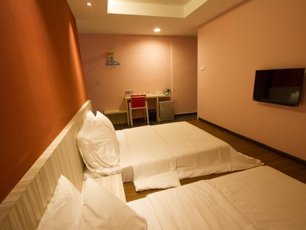 JS Hotel : photo 2 de la chambre chambre familiale supérieure