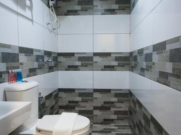 JS Hotel : photo 4 de la chambre chambre familiale supérieure