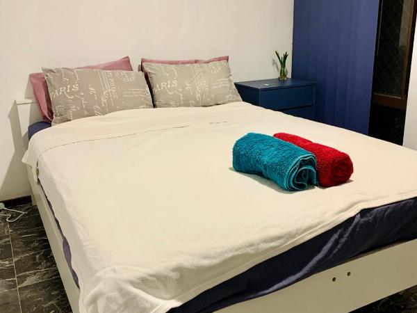 Long Term Stay Queen Size Bedroom Near Sawn River City Fremantle University : photo 3 de la chambre chambre lit queen-size - vue sur jardin