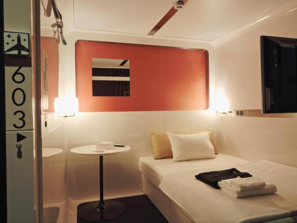 First Cabin Shinbashi Atagoyama : photo 2 de la chambre cabine première classe - hommes