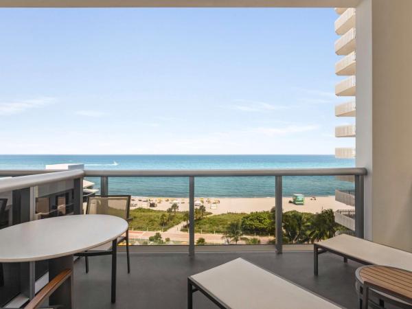 Hilton Cabana Miami Beach Resort : photo 1 de la chambre suite junior 2 lits queen-size avec balcon - côté océan