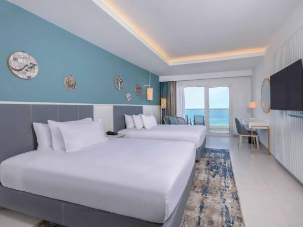 Hilton Skanes Monastir Beach Resort : photo 4 de la chambre suite 2 chambres lit king-size - vue frontale sur mer