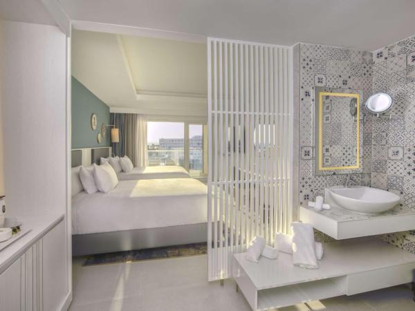 Hilton Skanes Monastir Beach Resort : photo 4 de la chambre suite 2 chambres avec lit king-size